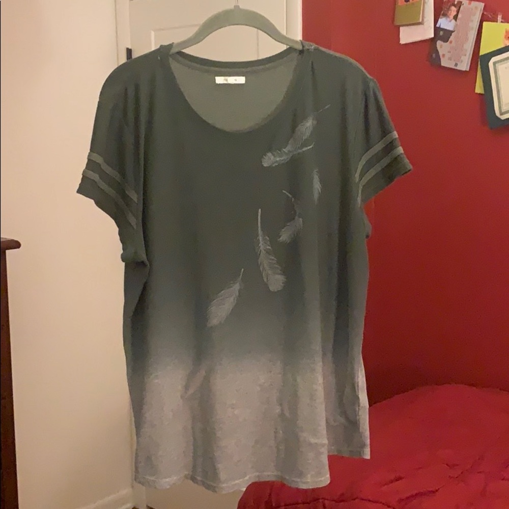 Size XL maurices top